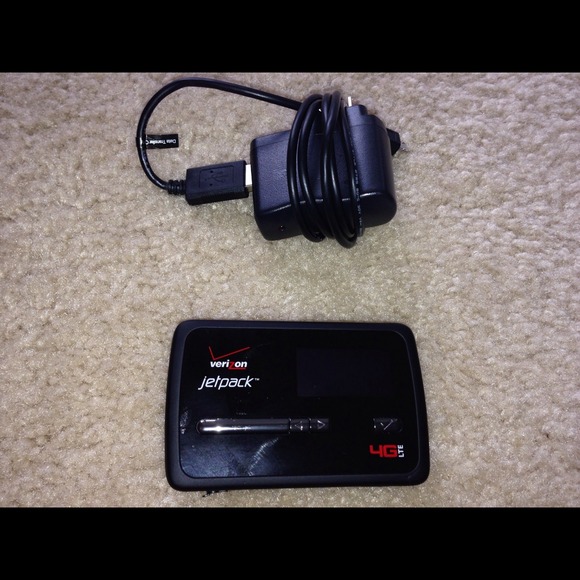 Verizon Jet 4G LTE Mobile Hot spot mifi