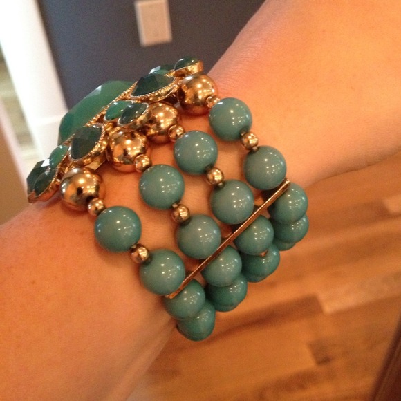 Aqua and teal beaded bracelet - Picture 2 of 2