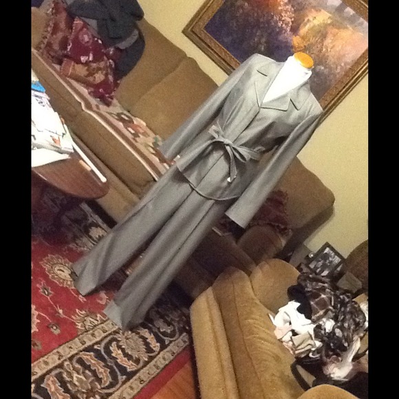 Ellen Tracy Platinum high end pantsuit - Picture 2 of 3