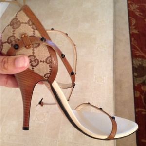 Authentic Gucci Sandals ❤️❤️😍😍