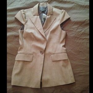 ****SOLD****BCBGMAXAZRIA VEST