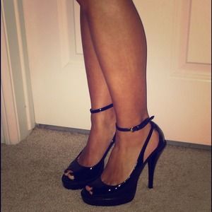 🚫SOLD🚫Gucci Patent Leather Platform Stilettos