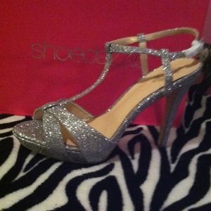 Glitter glamour!!!! Size 8! ✨✨✨✨