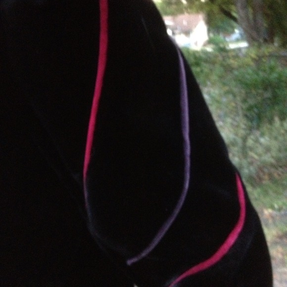 Vintage Faux Fur Coat With Piped Sleeves by Sasson - Picture 4 of 4