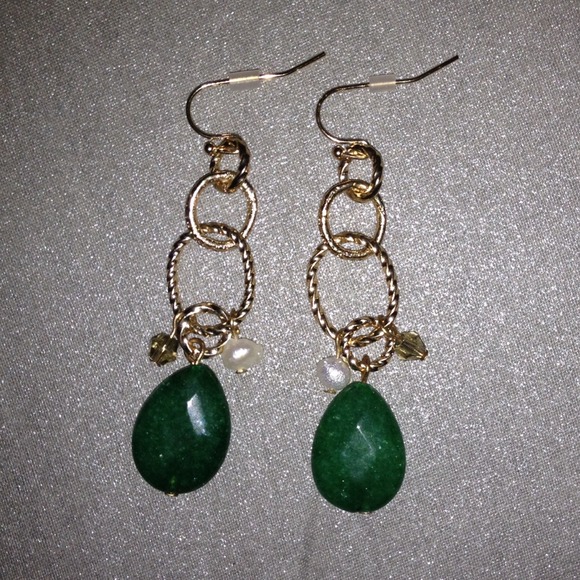 NEW Gold Plated Earrings w/ Semi-Precious Stone - Picture 2 of 2