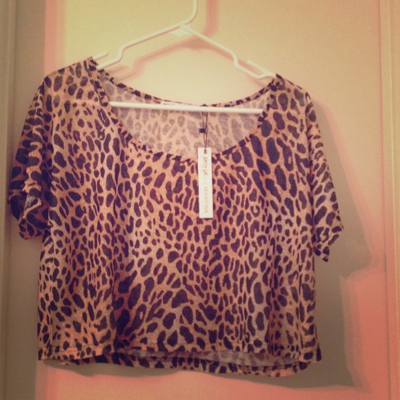 Nasty gal x Minipink leopard crop shirt