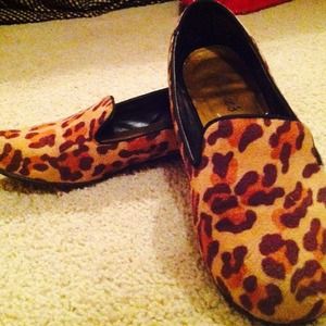 candies leopard flats