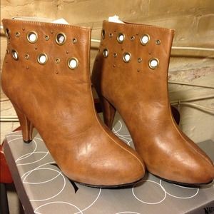 Ester style tan boots "Markdown Price"