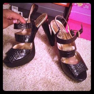 Michael Kros heels  (snake skin gold trim)