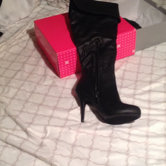 Sold - Picture 4 of 4