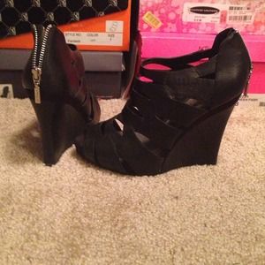 BCBG wedges