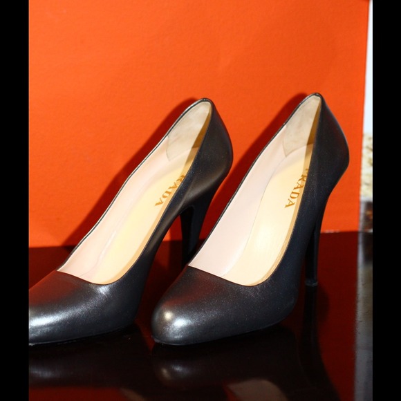 PRADA ALREADY SOLD