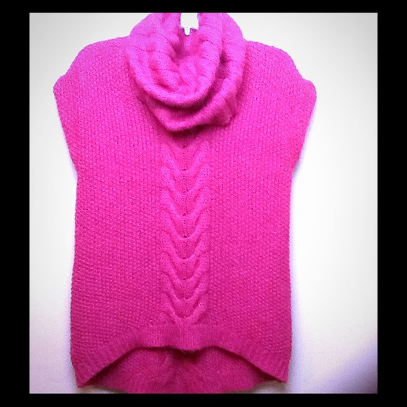Gorgeous 💕Hot Pink💕 High-Low Sweater