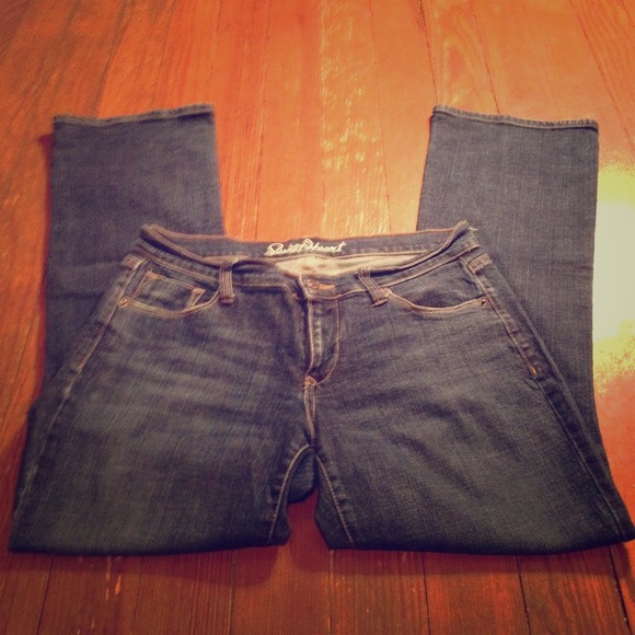 Old Navy jean & 2 banana tanks