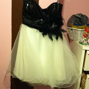 Black and white homecoming dress!