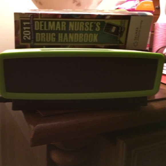 Nwot bose soundlink mini