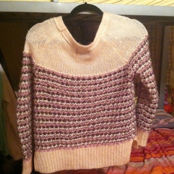 American eagle sweater!❤ - Picture 4 of 4