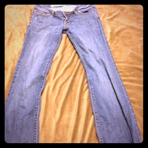 Dark blue bullhead jeans