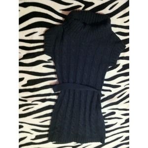PERFECT FOR FALL! Navy sweater dress