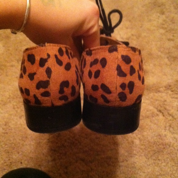Leopard shoes💜💜💜 - Picture 2 of 4