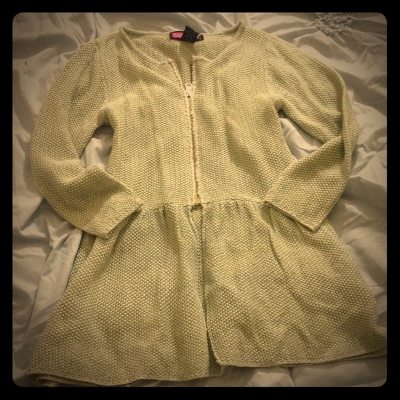 Sweater like shirt