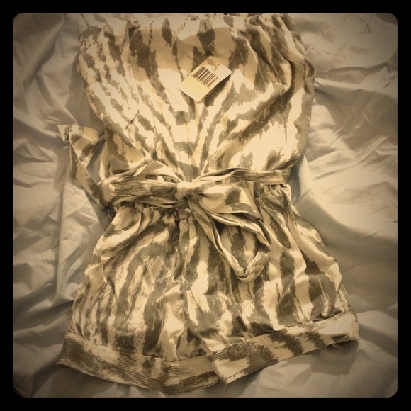 Guess romper