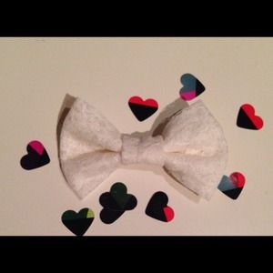 White lace bow