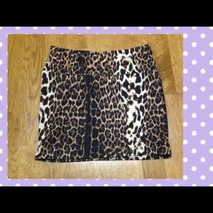 Leopard skirt 🚫trades