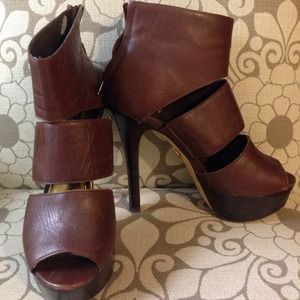 Sexy Platform Brown Leather Bebe