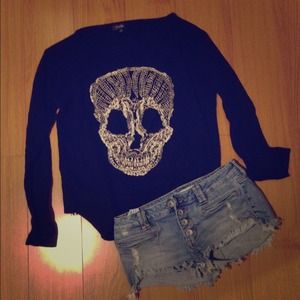 Skull head sweater