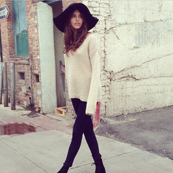 Brandy melville black Alessia floppy hat NWOT