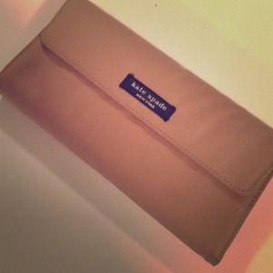 KATE SPADE NYLON CAMEL CONTINENTAL WALLET