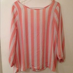 🚫Sold in bundle🚫Striped Bow top