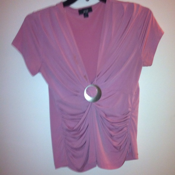Cute top with buckle.