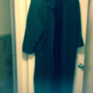 dONaTED🚫olive green trench coat