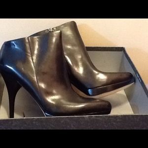 Via Spiga ankle boots size 11.5