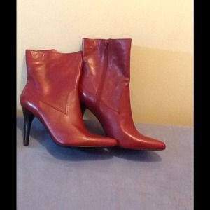 Red Nine West boots size 11