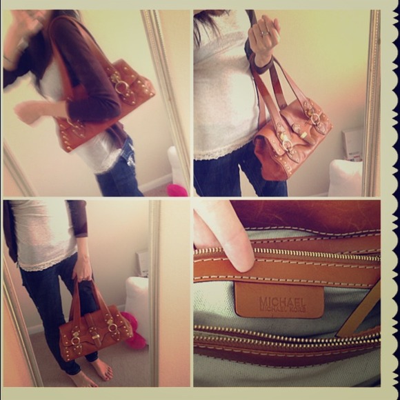⛔️SOLD elsewhere⛔️ Authentic Michael kors MK purse