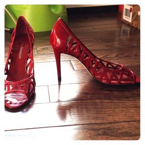Enzo Angiolini sexy red heels