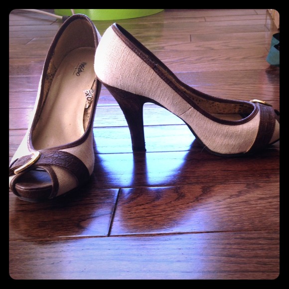 SOLD 🎉Canvas peep toes BUNDLED