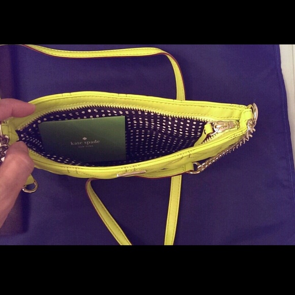 Handbag - Picture 3 of 3