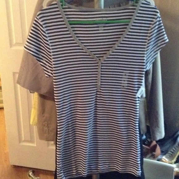 Old navy shirt