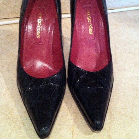 Sergio Rossi size 8 croc embossed pumps - Picture 2 of 3