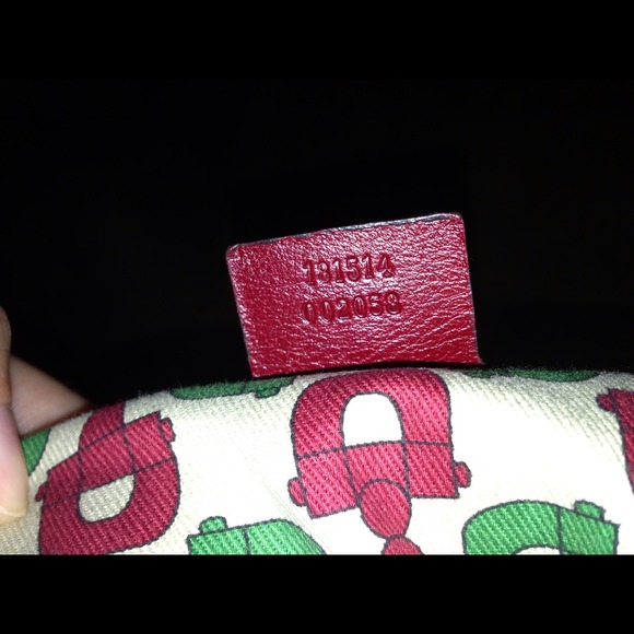 Gucci red hobo bag.💰💰💰SOLD!!💰💰💰 - Picture 4 of 4