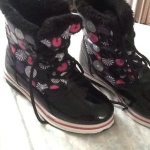 Size 3 girls winter boots👼