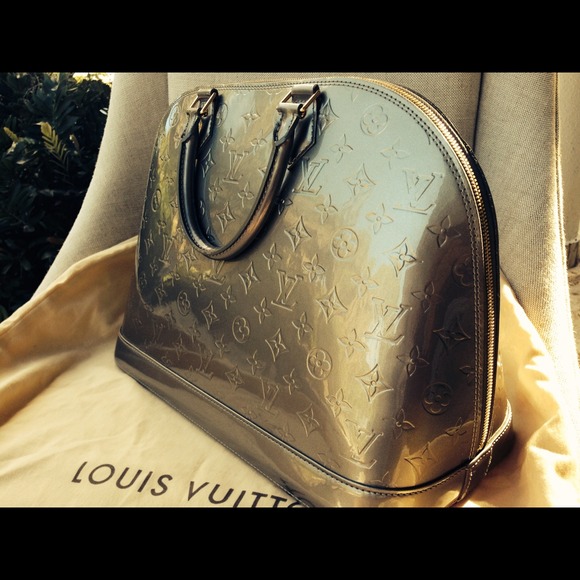 💰💰💰 SOLD 💰💰💰AUTHENTIC , LV ALMA GM 💰SOLD💰 - Picture 4 of 4