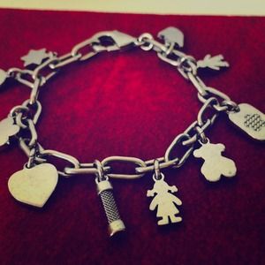 Super cute TOUS charm bracelet