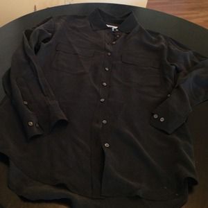 Equipment Femme black 100% silk button front shirt