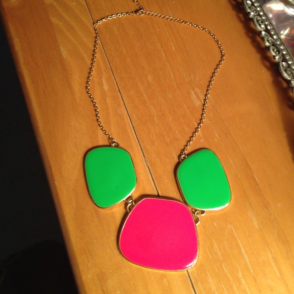 Statement Neon
