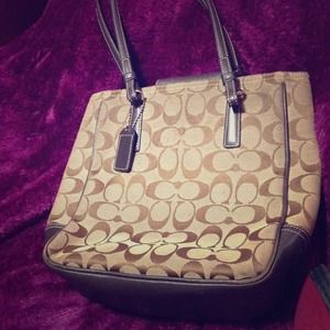 AUTHENTIC BROWN COACH PURSE!!!